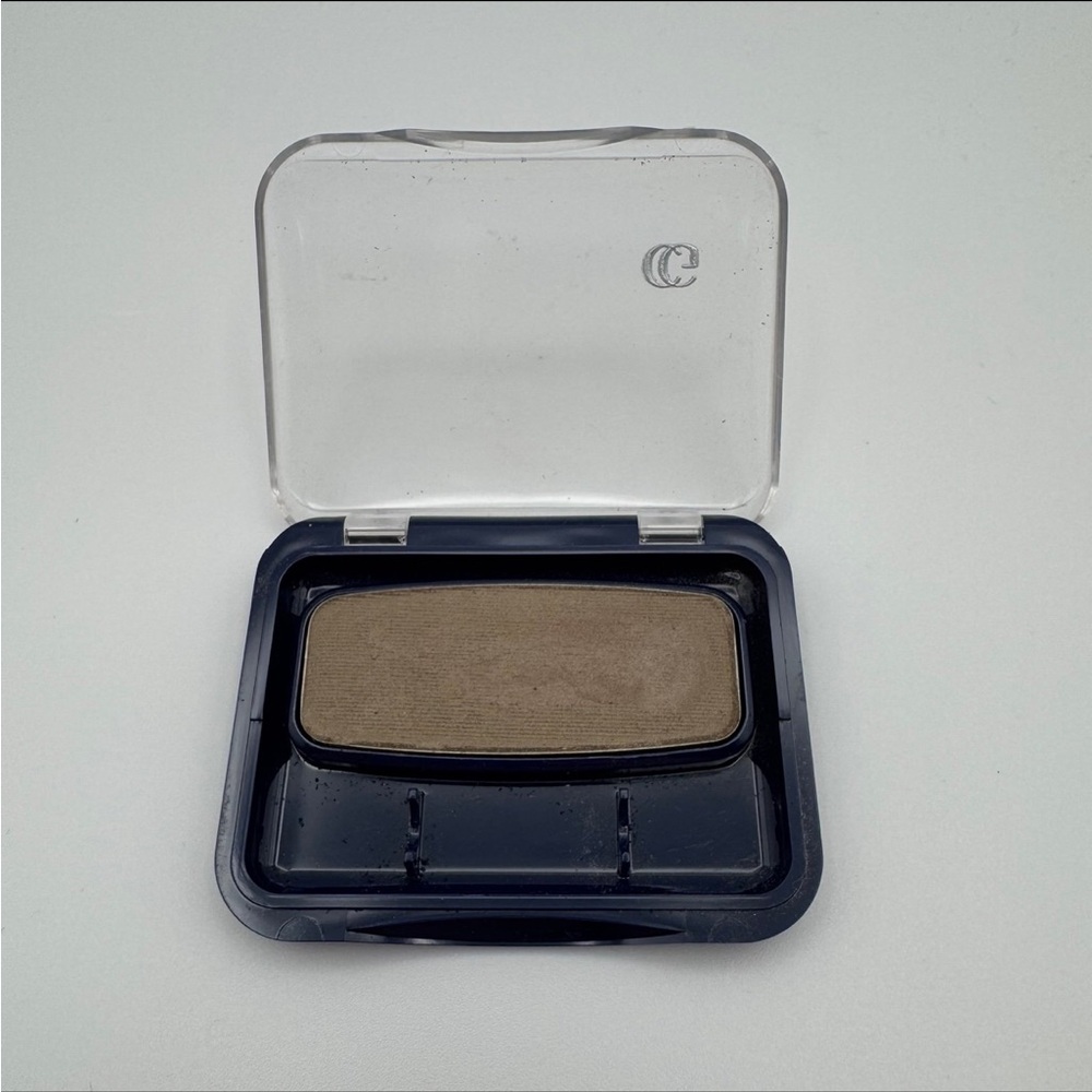 Discontinued Covergirl Professional Eye Enhancers Eyeshadow in Sage Green Fall - Picture 4 of 10